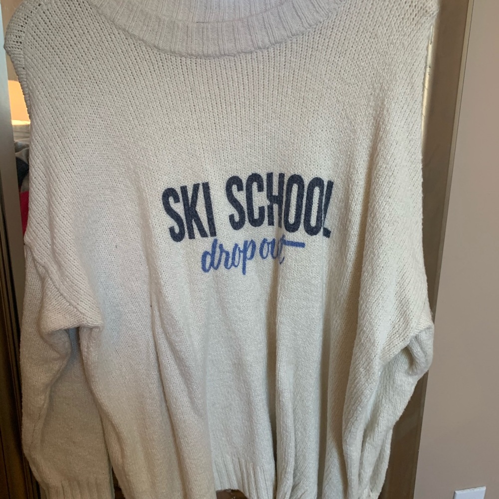 Ski school dropout oversized sweater